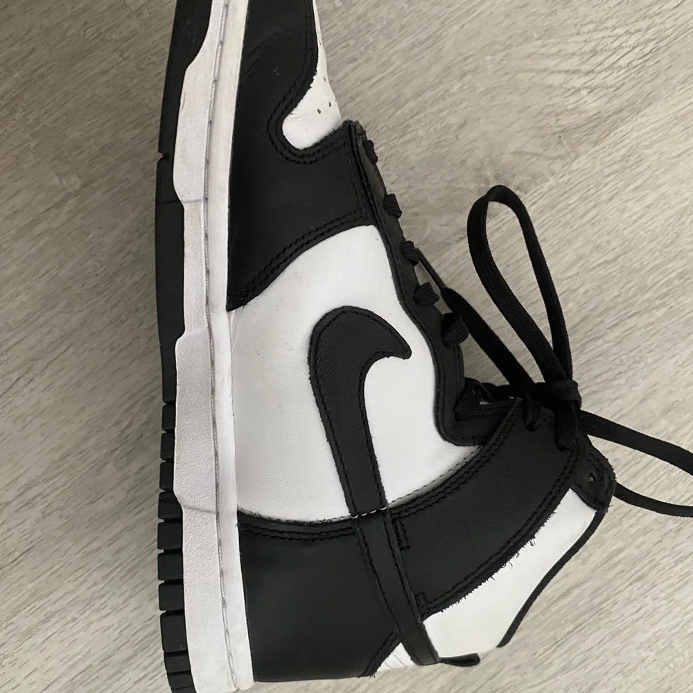 Nike panda dunk highs - Picture 3 of 4